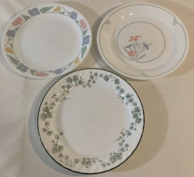 $19.99 • Buy Lot Of 3 Corelle Dinner Plates Stencil Garden, Friendship, Callaway Ivy Swirl