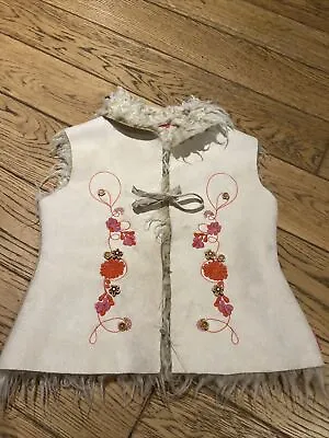 Girls Pretty Designer Pamplona  Beige  Gilet  Size EU 122  Size 7-8 Yrs  • £6