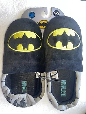 Batman YOUTH Plush Bedroom Slippers Size 4/5  NEW! • $9.99