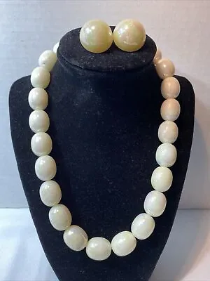 Vintage White  Iridescent Beaded Necklace With Matching  Clip On Earrings • $6.85