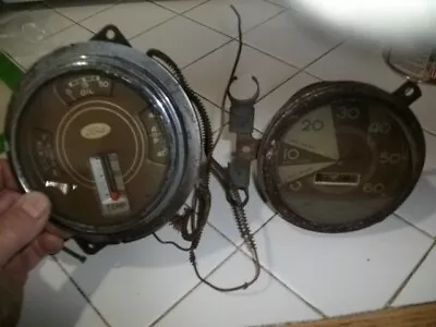  FORD DELUXE/STANDARD/TRUCK SPEEDOMETER AND  GAUGES FOR RESTORATION Later 1930's • $59