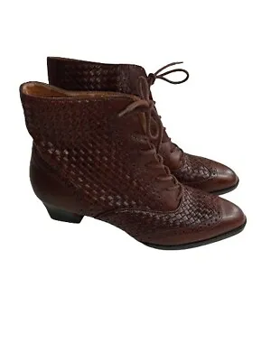 Vintage Nicole Womens Claudia Booties Brown Woven Lace Up Granny Boots 6M  Appro • $27