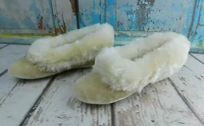 Vintage Slippers House Shoes Plush Faux Fur Womens Sz 5 Off White New Old Stock • $17.76