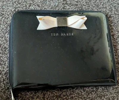 £20 • Buy Ted Baker Ipad Case Black Gloss With A Nude Beige Bow