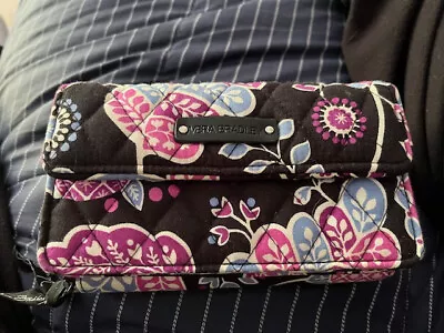 Vera Bradley Small Crossbody Wallet All-in-One Preowned • $15