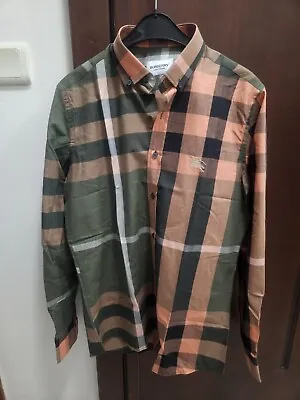 Burberry Men's Green Shirt Size S • $40