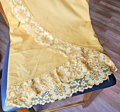 Vintage Gold Linen And Floral Lace Edge Tablecloth Large Oval 87  L X 65  W • $26.95