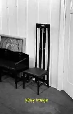 £2 • Buy Photo 6x4 Charles Rennie Mackintosh Chair âu0080u0093 1964 Glasgow 2 C1964