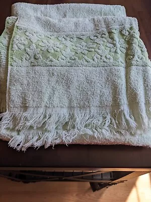  Vintage Light Green  SCULPTURED Hand Towel DAISY Border Fringe ~ DEADSTOCK Pair • $15