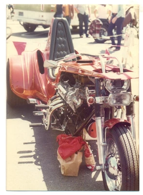 $3.99 • Buy Vintage Motorcycle Photo V8 Trike At Swap Meet/bike Show Org Estate Print