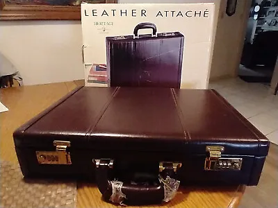 Vtg Heritage Burgundy GENUINE LEATHER & Suede Executive Briefcase W/Brass Locks • $109.99