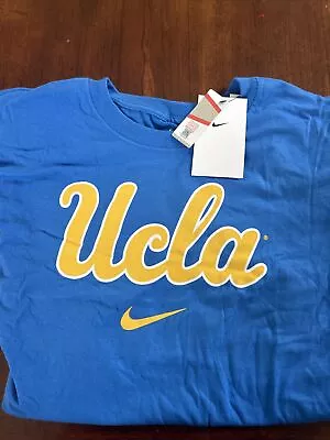 Nike UCLA Large T Shirt • $18