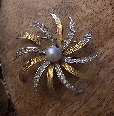 Hattie Carnegie Vintage Pinwheel Pin Brooch. • $35