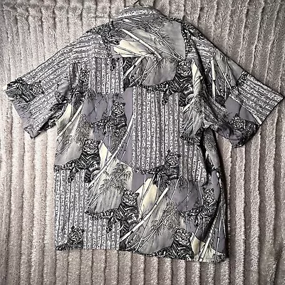 Novin Collection Mens Button Up Shirt Size Xl Gray Tiger Print • $14.99