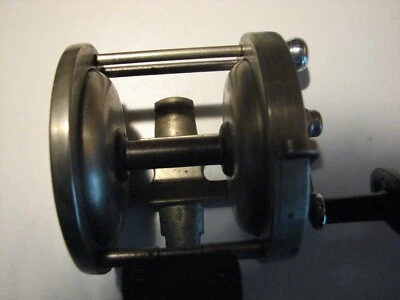 $10 • Buy Vintage Fishing Tackle. Pflueger Oceanic Surf Casting Reel