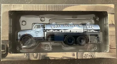 Truck Of Yesteryear 1/43 - Volvo N88 Milk Tank Mont Blanc New • $31.91