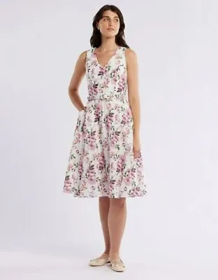 Review Garden Romance Dress In Ivory 10 BNWT (RRP $299.95) • $134.99