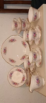 Superb Queen Anne 21 Piece Fine Bone China Tea Set: Roses/Gilt Pattern•Now £30! • £30