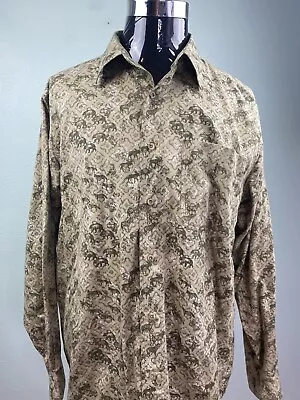 Woolrich Button Up Men's Shirt Large All Over Animal Print Outdoor Casual  • $18