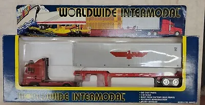 K-Line Worldwide Intermodal Tractor Trailer APL Container. 1993 NIB (F77) • $37.50