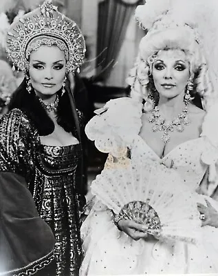 Vintage Press Photo Joan Collins And Kate O'Mara  Soap Opera Dynasty 1984 • £53.24