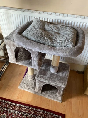 £20 • Buy Cats 3-Tier  Rope Leisure Tree Light Grey  Activity Scratch House Good Condition