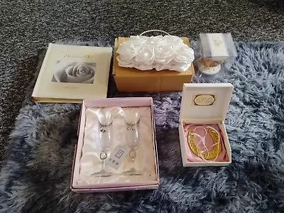 Abandoned Storage Wedding Gifts X 5 Brand New & Buttonholes • £15