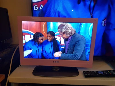 £89 • Buy 12v/240v Cello 19 Inch HD Ready LED TV/DVD  With Freeview For Caravan Or Camping