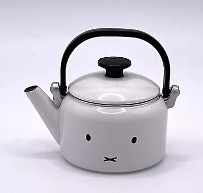 Takara TOMY Gachapon Miffy Miniature Plastic Teapot H 4cm New From Japan • £5.50