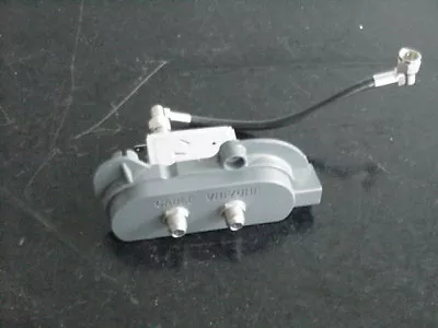 SONY  KDF-E50A10   Antenna Splitter   8-597-504-00  • $1.30