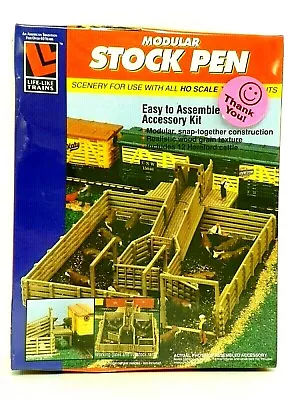 Life-like Ho U/a  Modular Stock Pen  Plastic Model Kit #1378 • $29