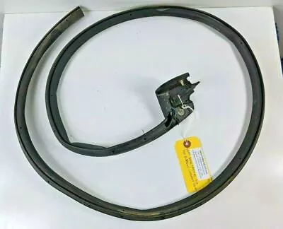 2009 Ford Mustang Oem Rear Trunk Lid Seal Rubber Weather Strip  • $41.16