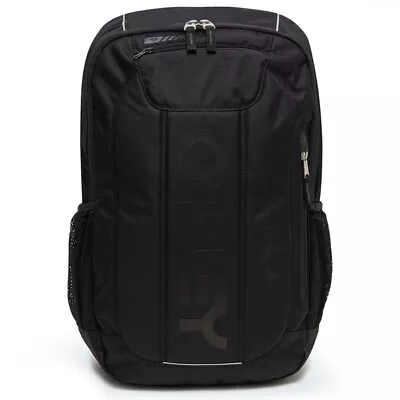 Oakley Enduro 3.0 20L Backpack • £50