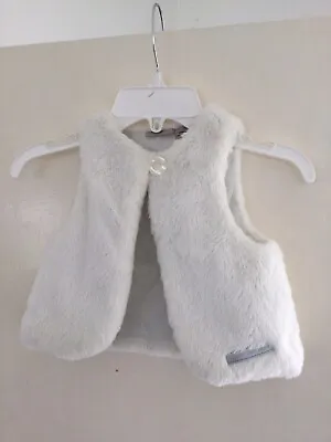 Calvin Klein Jeans White Baby Waistcoat • £5