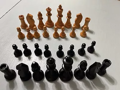CR Gibson Natural Black HardWood Chessmen Vintage Complete Chess Set Crafted USA • $79