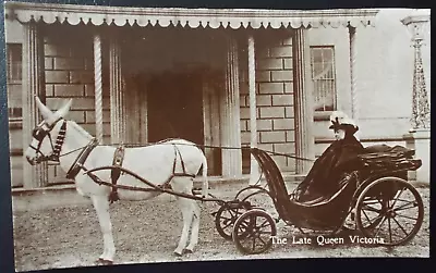 Royalty Postcard Queen Victoria REAL PHOTO  GREAT CONDITION • £6.99