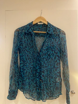 £30 • Buy Womens Equipment Femme Shirt Size Small