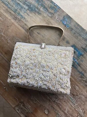 Antique Made In Hong Kong Beige Beaded Evening Purse Gold Mother Of Pearl Handle • $33