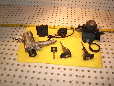 Mercedes W202 94 C220 Ignition Assembly / Glove BL & R Lockstrunk Locks &1 Key • $539