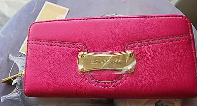 Michael Kors Saratoga Fuschia Pink Color Leather Wallet NWT • $129.99