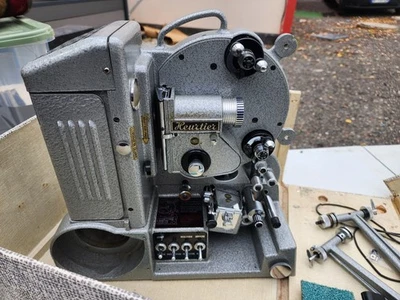 ERICSSON : Cinéric projecteur type E, monofilm muet 8 mm - 9 - Lot 116