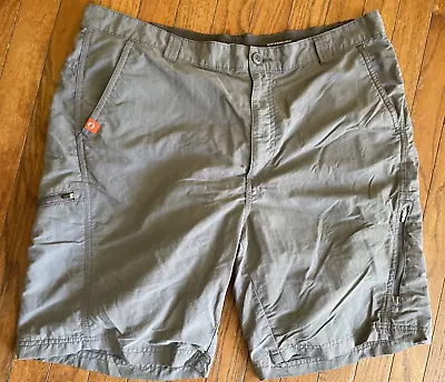 The American Outdoorsman Shorts Mens XL Gray Nylon Cargo Hiking Fishing Bottoms • $15.75