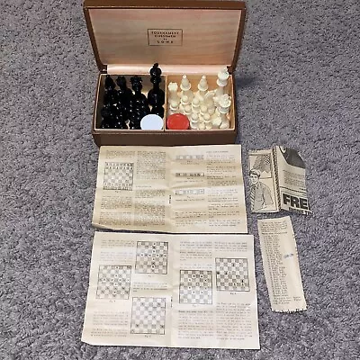 Vintage 1945 Tournament Chessmen By Lowe 32 Pieces Case W/ Instructions SEE! • $19.99