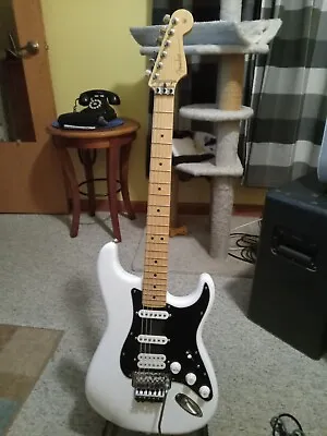 Fender Player Series Stratocaster HSS With Floyd Rose White- MIM • $650