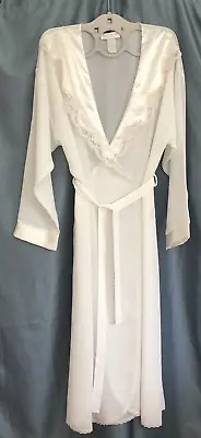 $22 • Buy Val Mode Lingerie Robe Off White Wrap Closure Size M