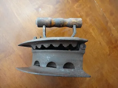 Vintage Sad Iron / Coal Iron AMSON • $26.95