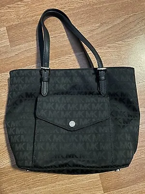 MICHAEL KORS Signature JetSet Item Solid Black Medium Pocket Multi Function Tote • $69.95