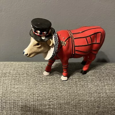 2002 Cow Parade “Beefeater-It Ain’t Natural” Model #7247 Size 7”x4” • $22