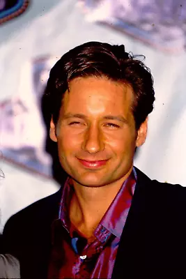 DAVID DUCHOVNY MTV MUSIC AWARDS 1996 35mm SLIDE X-FILES • $9.99