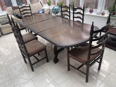 £250 • Buy Vintage Younger Wooden Dinning Room Table Extendable And 6 Chairs Set